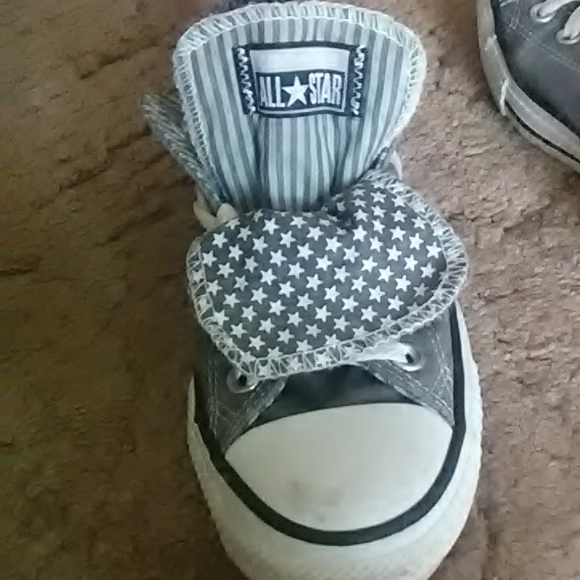 Converse Low Top Sneakers Womens Size 8 Grey/White - Picture 5 of 6